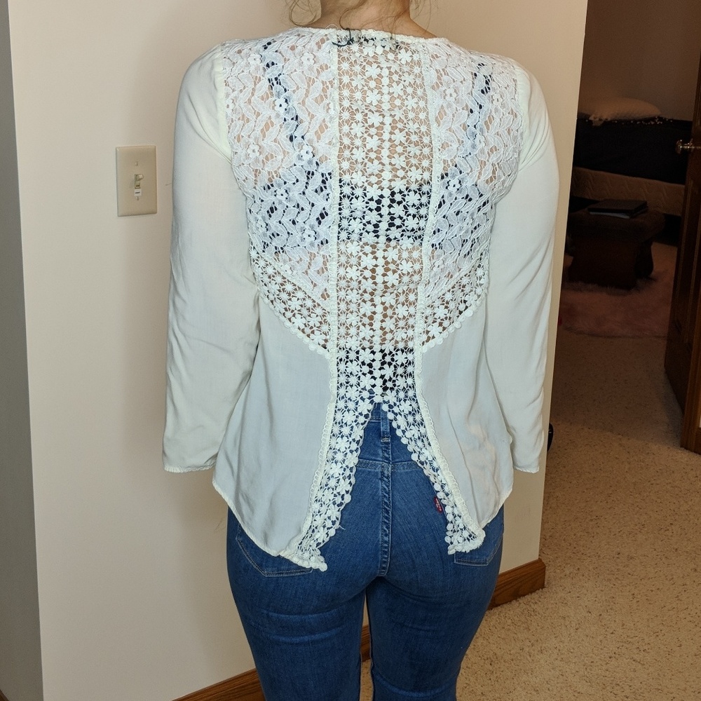 ADORABLE detailed back shirt